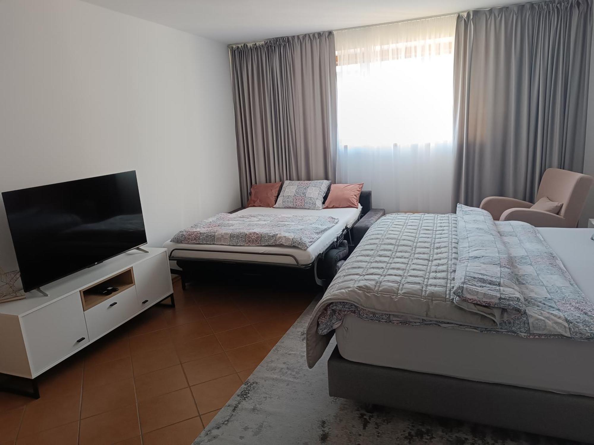3 Bathrooms Apartman Mimi Lipótszentmiklós Kültér fotó
