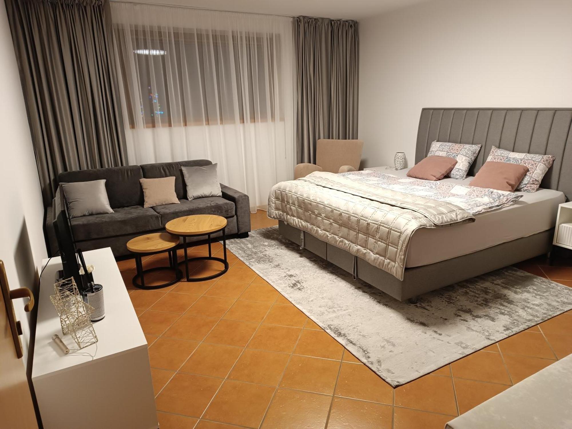 3 Bathrooms Apartman Mimi Lipótszentmiklós Kültér fotó