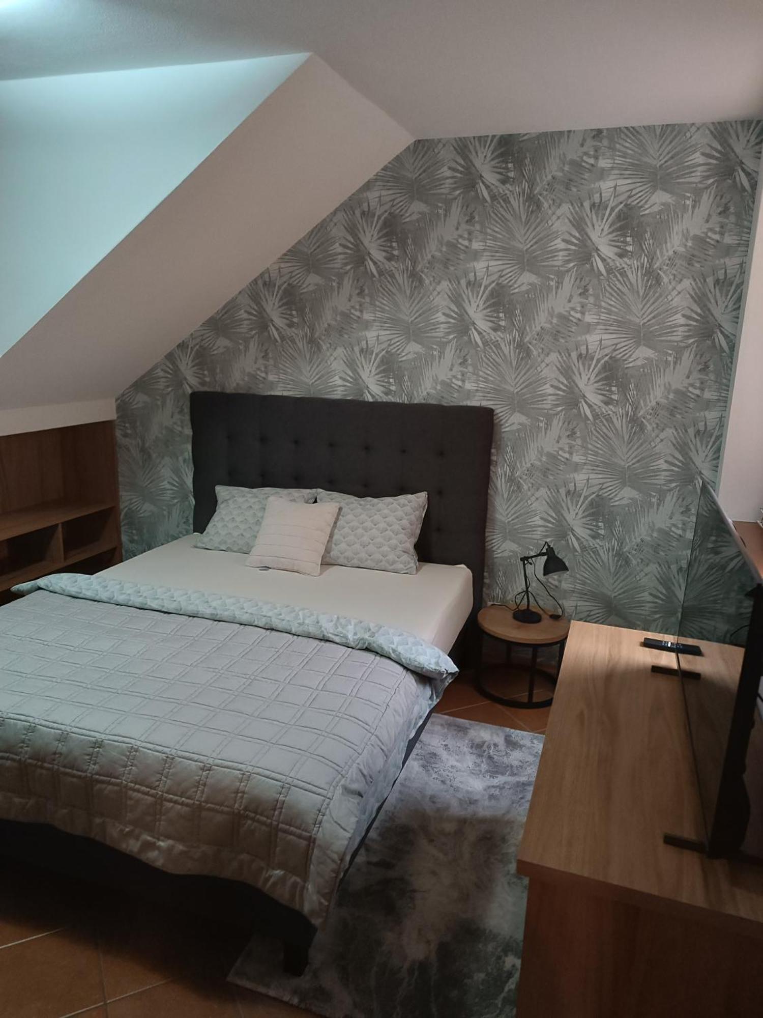 3 Bathrooms Apartman Mimi Lipótszentmiklós Kültér fotó